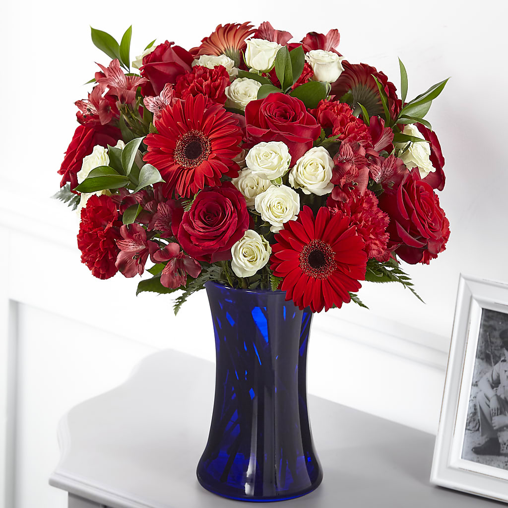 Hearts Embrace Bouquet – Flowers By Marianne, Newburyport MA