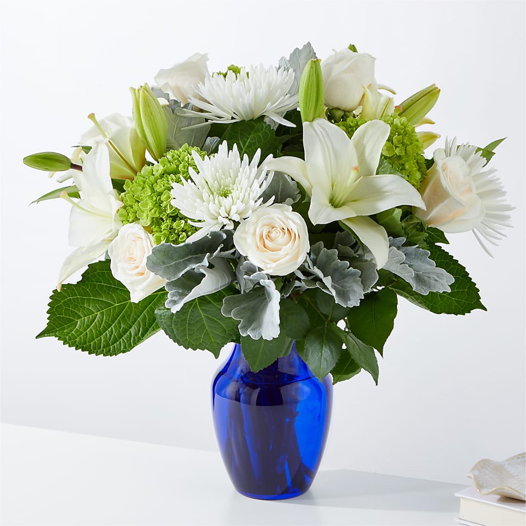 Snowy Dreams Bouquet – Flowers By Marianne, Newburyport MA