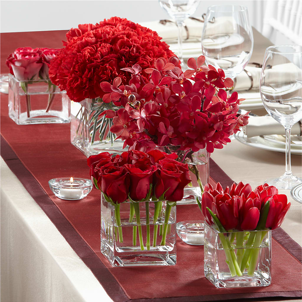 Modern Grace Centerpiece – Flowers By Marianne, Newburyport MA