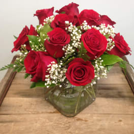 Red Rose Cube Bouquet –  Flowers By Marianne, Newburyport MA